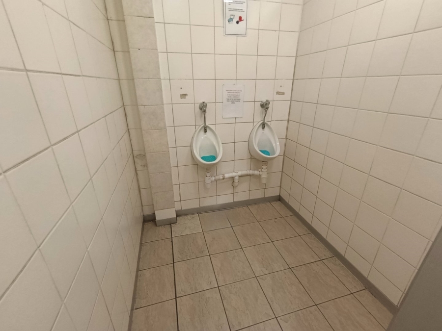 To Let commercial Property for Rent in Oos Einde Free State
